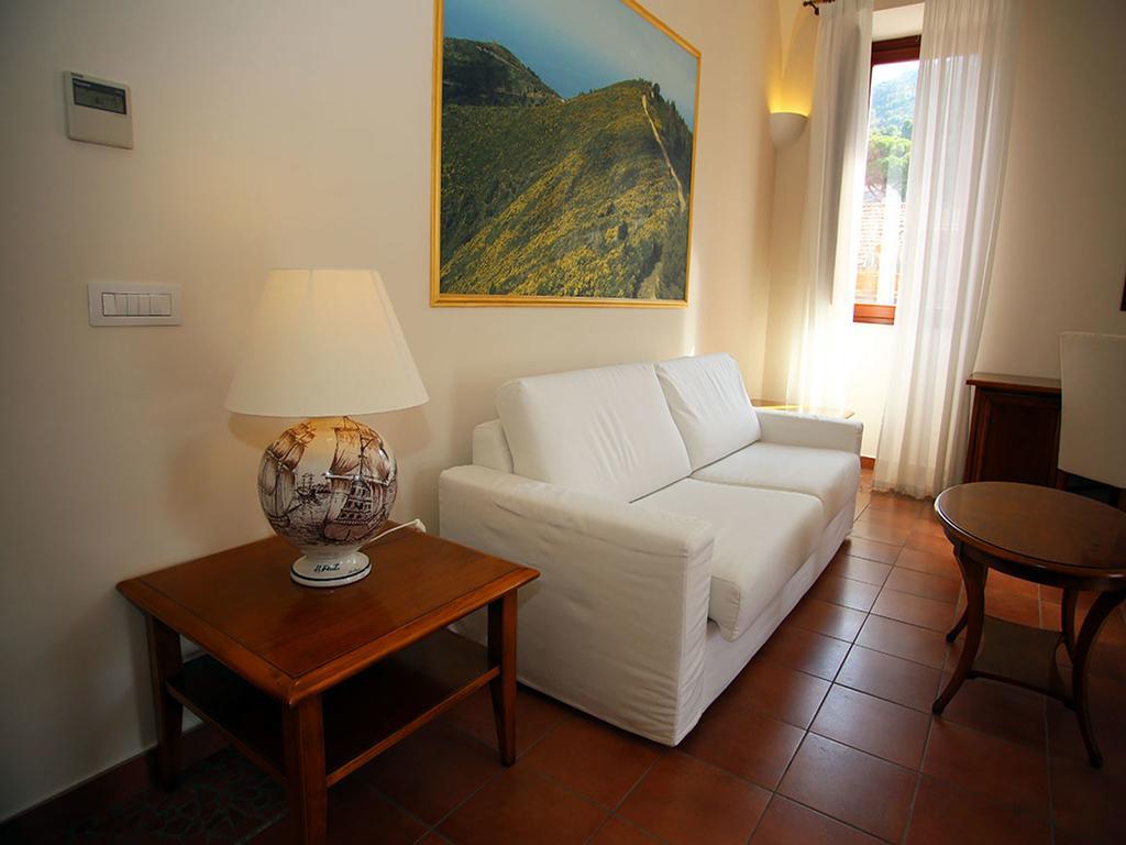 Apartamento Palazzo Iaquinto Santa Maria di Castellabate Exterior foto