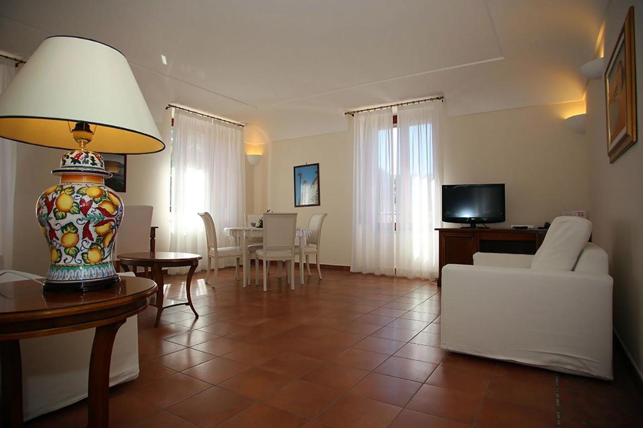 Apartamento Palazzo Iaquinto Santa Maria di Castellabate Exterior foto